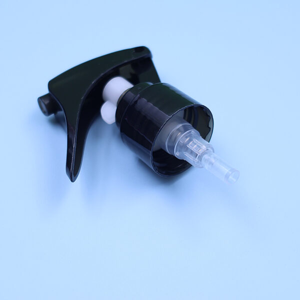 24/410  Small sprayers that can be used for anti-mite agents. - Image 2
