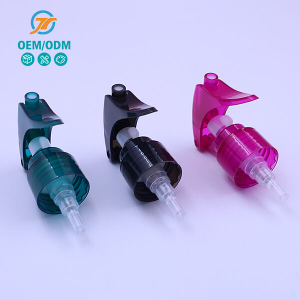 24/410  Small pink sprayers that can be used for air fresheners - Image 3