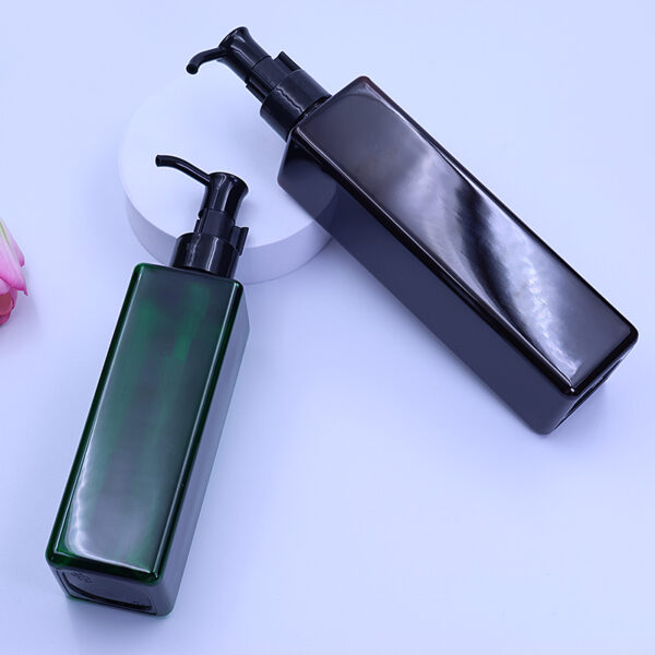 24/410 Black makeup remover pump - Image 2