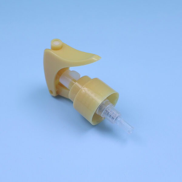 24/410  20/410  Small pearlescent gold spray bottle for pet acaricide spraying - Image 2