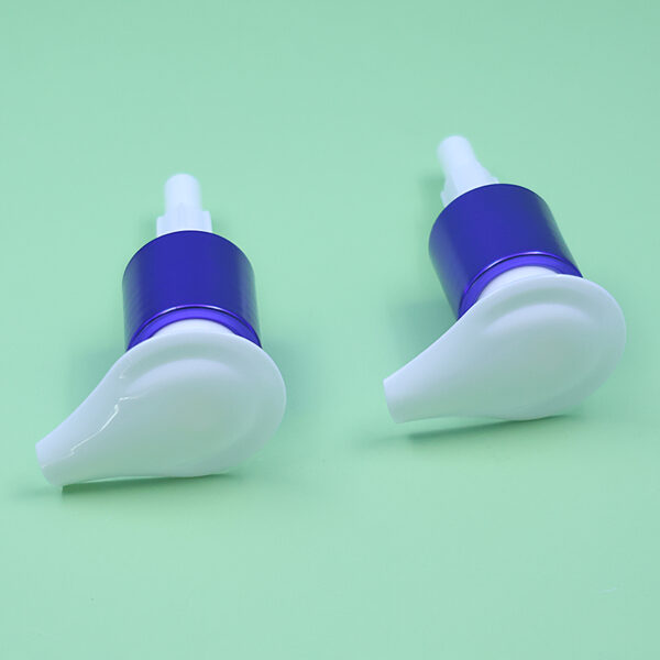 24/415   UV process threaded pump for shampoo - Image 2