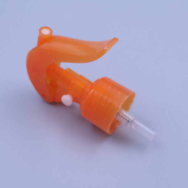 24/410  Mini  Trigger  Sprayer for spraying car interior cleaner - Image 2