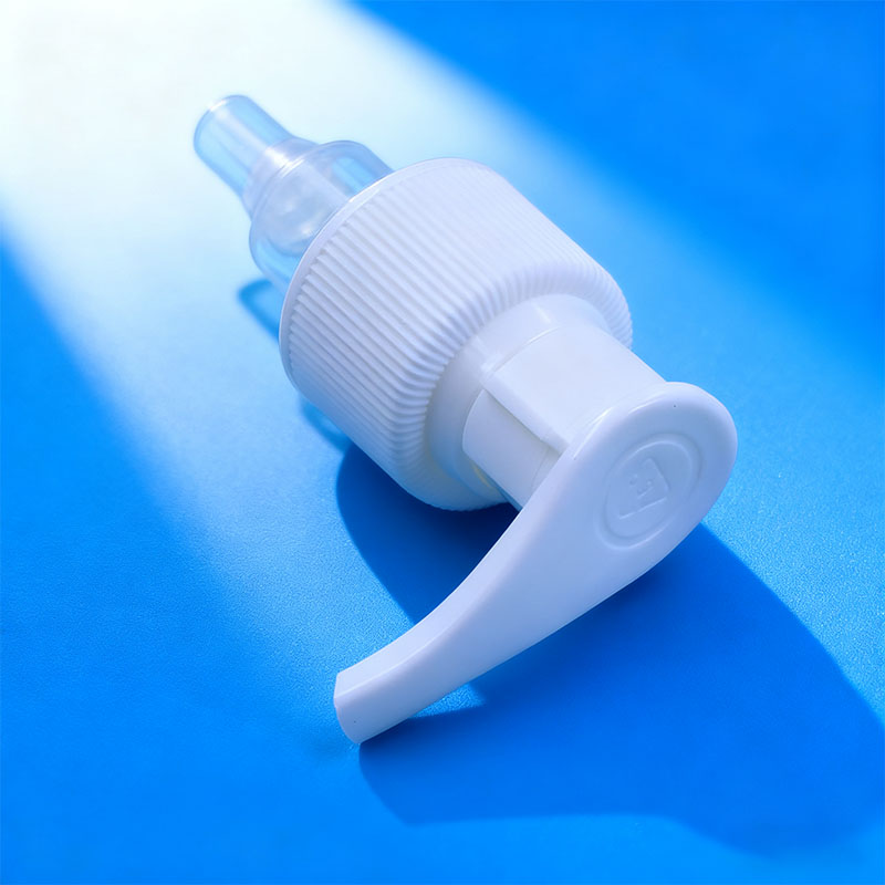 24/410All-Plastic Lotion Pump for No-Rinse Disinfectant Gel - Image 3